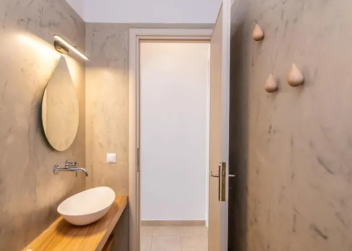 Appartement Fouulishouse 3 *